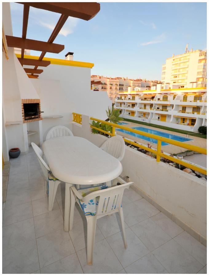 Apartamentos Capitolina Quarteira Eksteriør bilde
