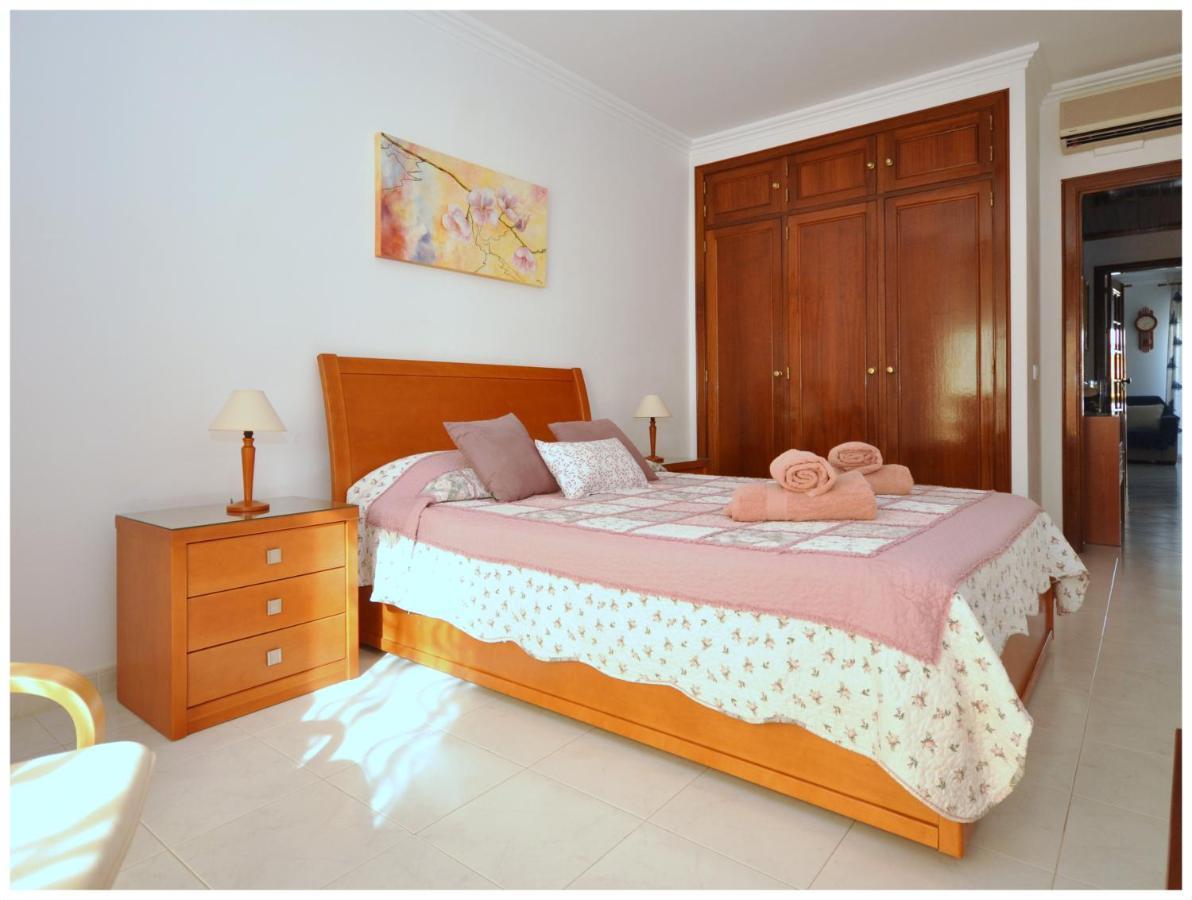 Apartamentos Capitolina Quarteira Eksteriør bilde