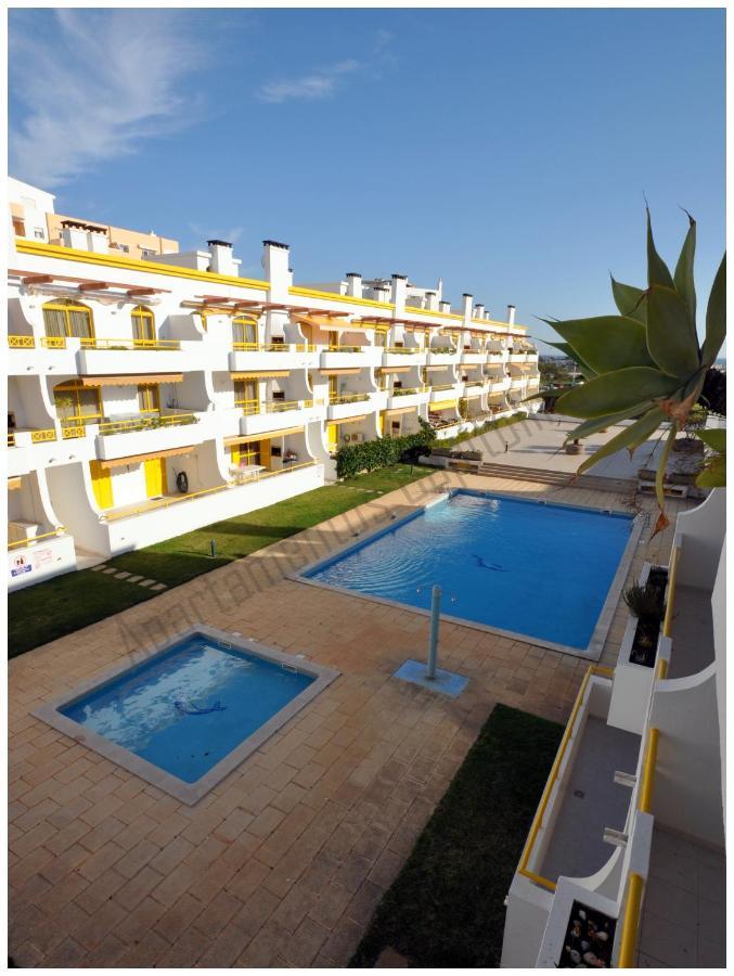 Apartamentos Capitolina Quarteira Eksteriør bilde